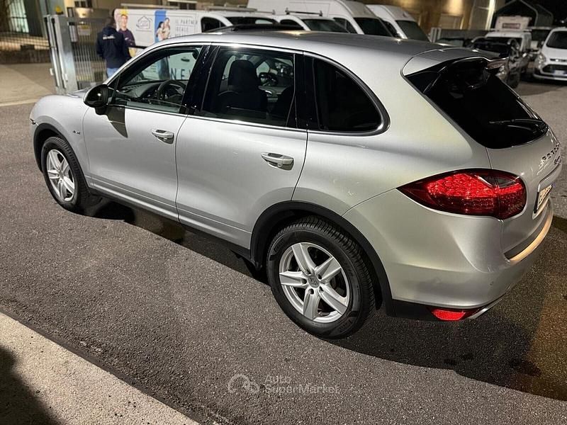 Occasion Porsche Cayenne 245 ch (180 kW) 2012 Argent SUV