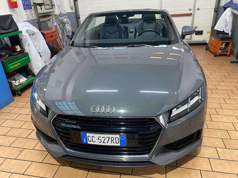 Usata Audi TT Roadster S-Line 230 CV (169 kW) 2015 Grigio Cabrio