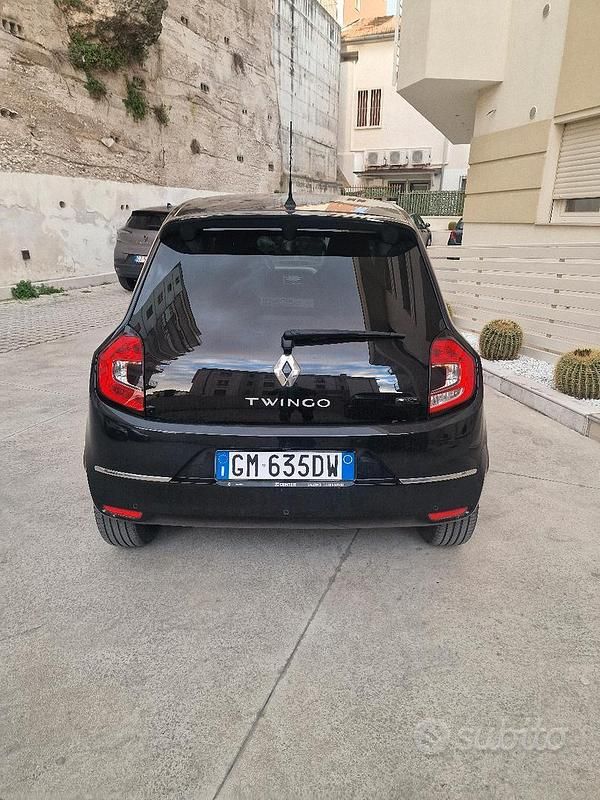 Usata Renault Twingo Techno 60 kW (82 CV) 2022 Utilitaria