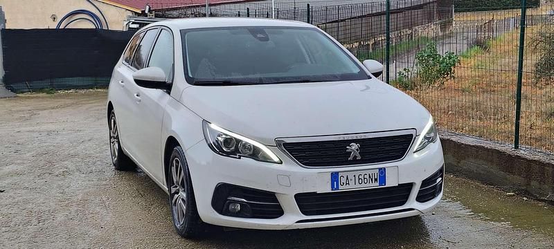 Usata Peugeot 308 Business-Line 102 CV (75 kW) 2020 Bianco Station wagon