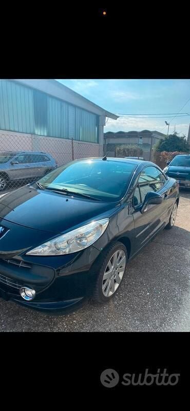 Usata 2009 Peugeot 207 CC Cabrio | 4000 € (Buon prezzo) - Immagine 1/4