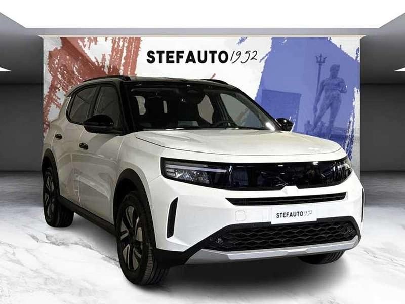Nuova Opel Frontera 101 CV (74 kW) 2026 Arktis white SUV