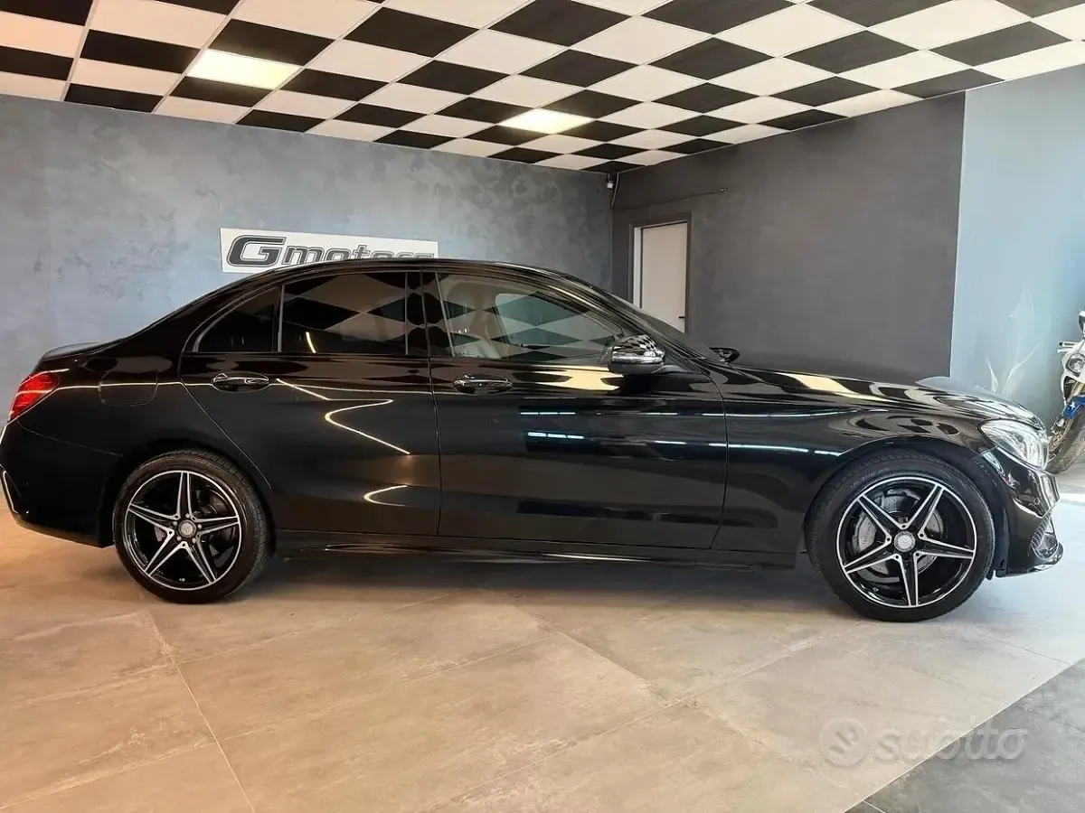Usata Mercedes C200 Premium 136 CV (100 kW) 2018 Nero Berlina