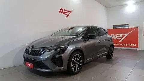 Usata Renault Clio Techno 91 CV (66 kW) 2025 Grigio scuro Utilitaria