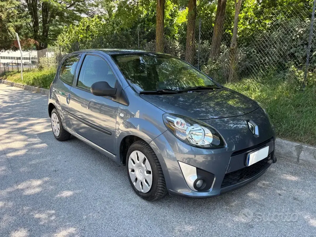 Usata Renault Twingo 58 CV (42 kW) 2009 Grigio Utilitaria