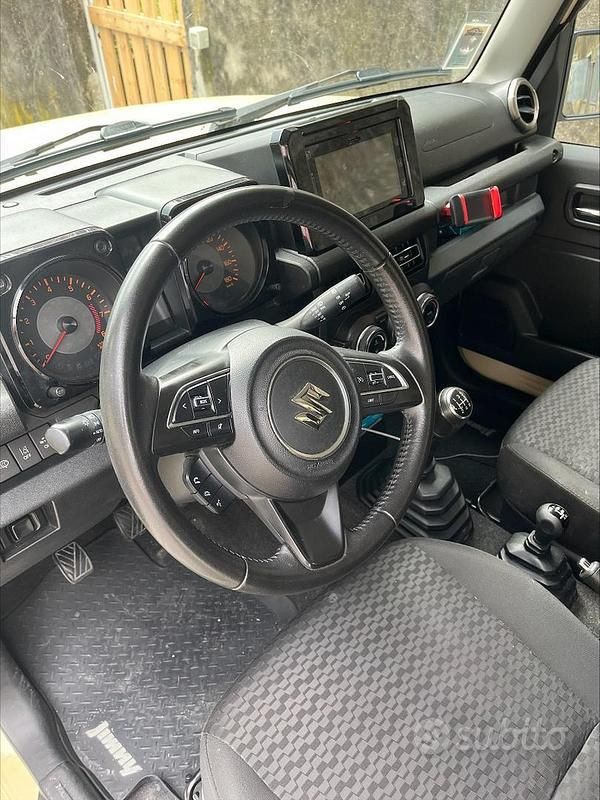 Usata Suzuki Jimny 102 CV (75 kW) 2020 SUV
