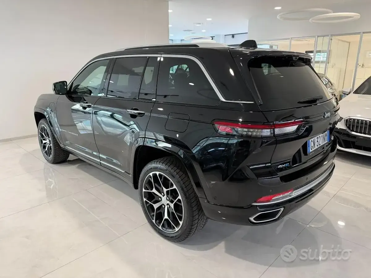 Usata Jeep Grand Cherokee Summit 272 CV (200 kW) 2023 Nero SUV