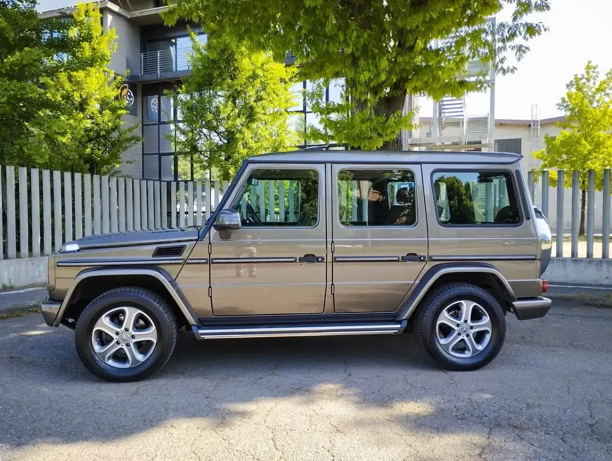 Usata Mercedes G350 211 CV (155 kW) 2014 Grigio SUV