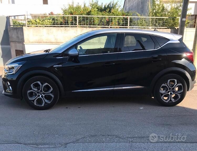 Usata Renault Captur 95 CV (69 kW) 2020 Nero SUV