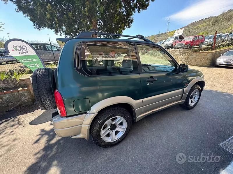 Usata Suzuki Grand Vitara 94 CV (69 kW) 2003 Verde SUV