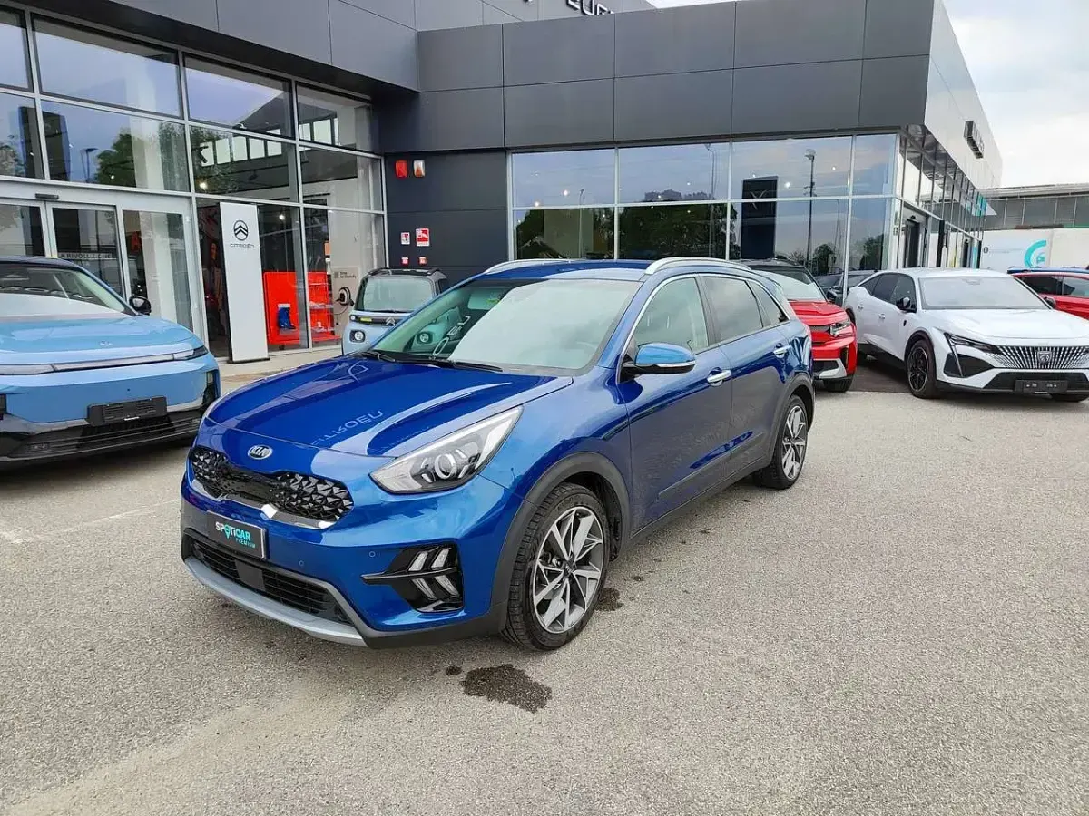 Usata Kia Niro Style 105 CV (77 kW) 2020 Cerulean blue SUV