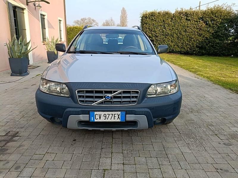 Usata Volvo XC70 185 CV (136 kW) 2005 Argento Station wagon