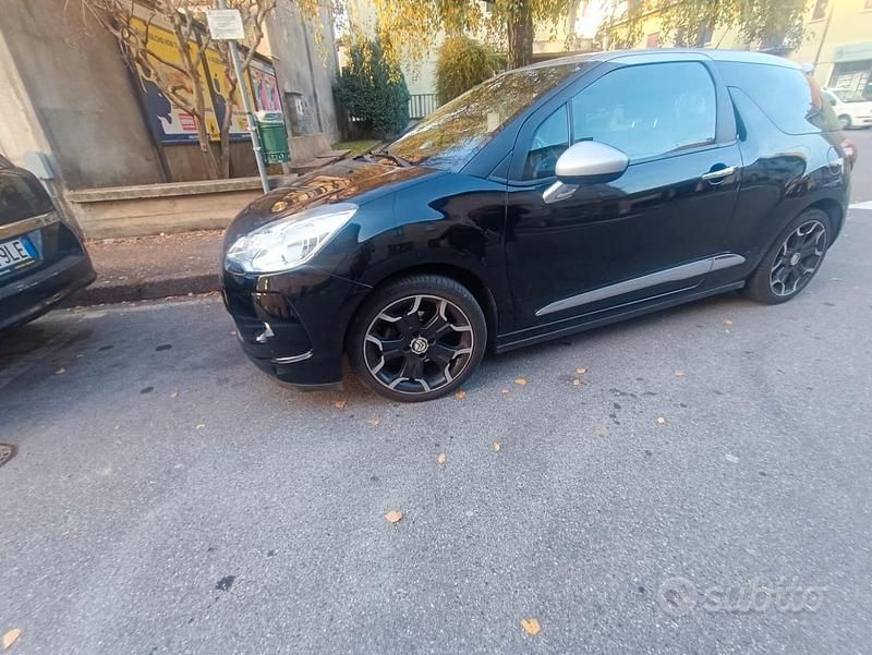 Usata DS Automobiles DS3 114 CV (83 kW) 2014 Nero Utilitaria
