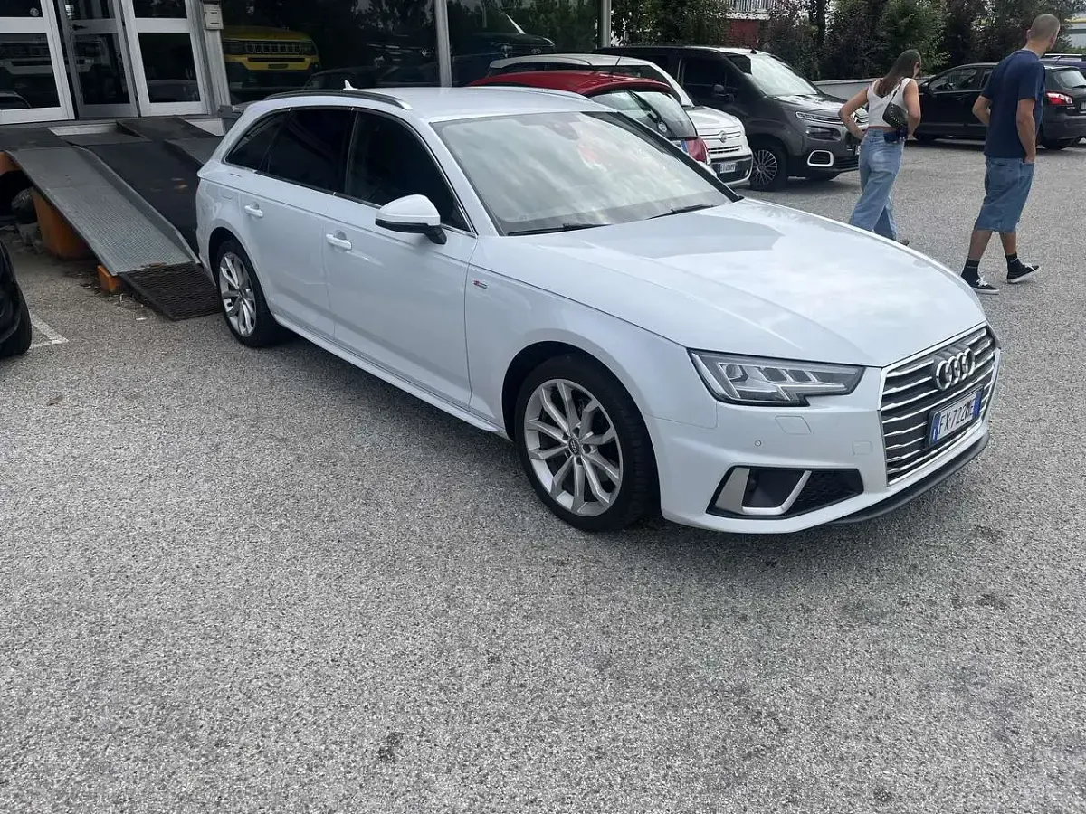 Usata Audi A4 S-Line 150 CV (110 kW) 2019 Other Station wagon