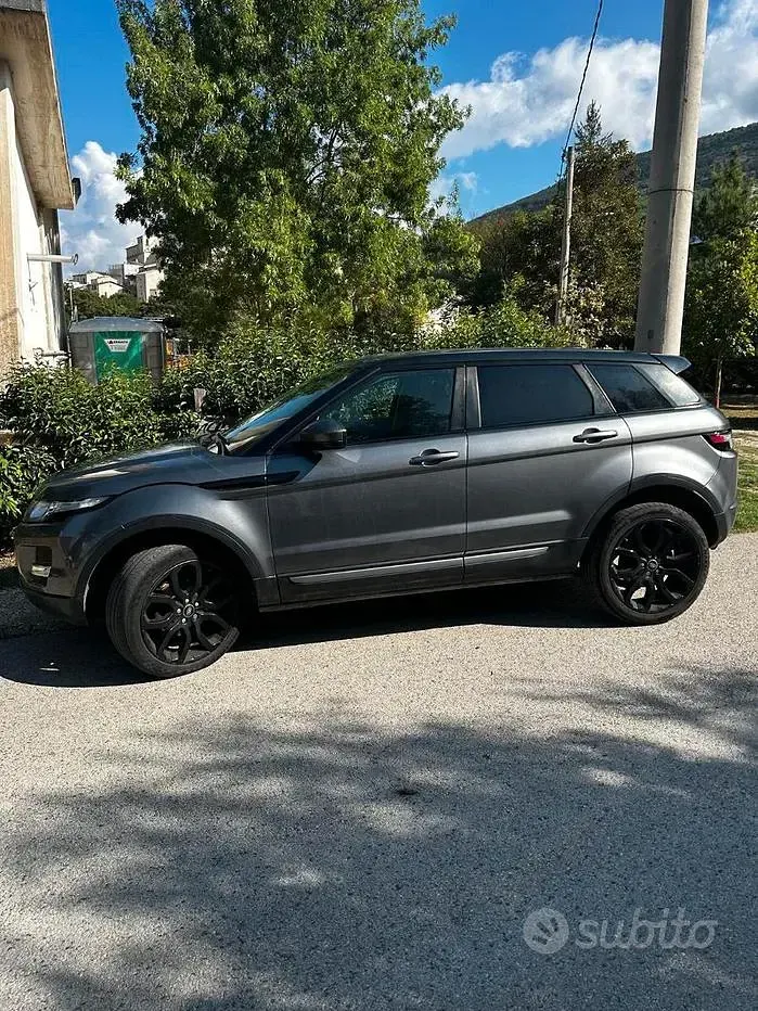 Usata Land Rover Range Rover evoque 2016 Grigio SUV