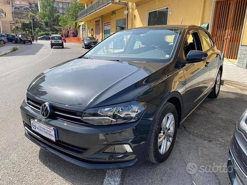 Usata VW Polo Comfortline 80 CV (58 kW) 2019 Grigio Berlina