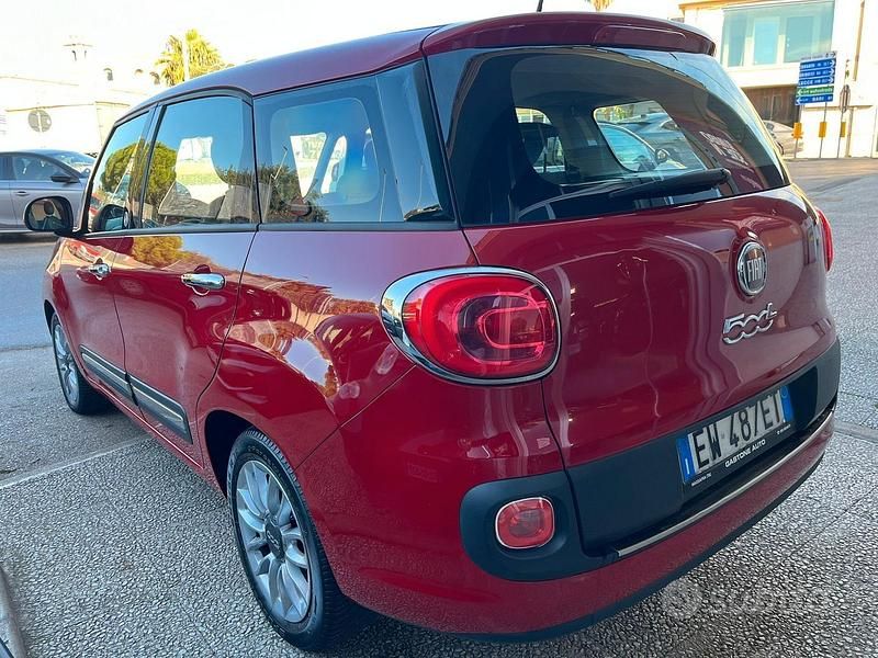 Usata Fiat 500L Living 105 CV (77 kW) 2014 Rosso Monovolume