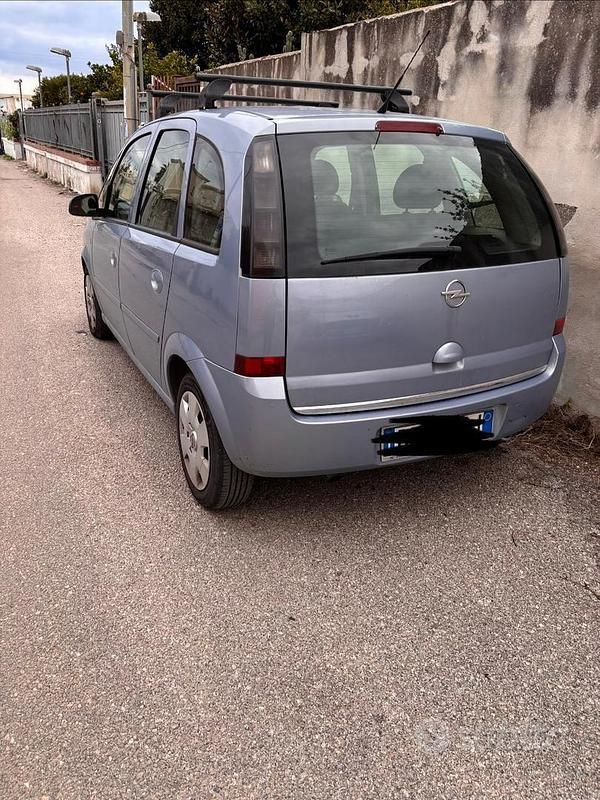 Usata Opel Meriva 2008 Grigio Monovolume