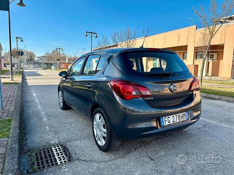 Usata Opel Corsa 2017 Marrone Utilitaria
