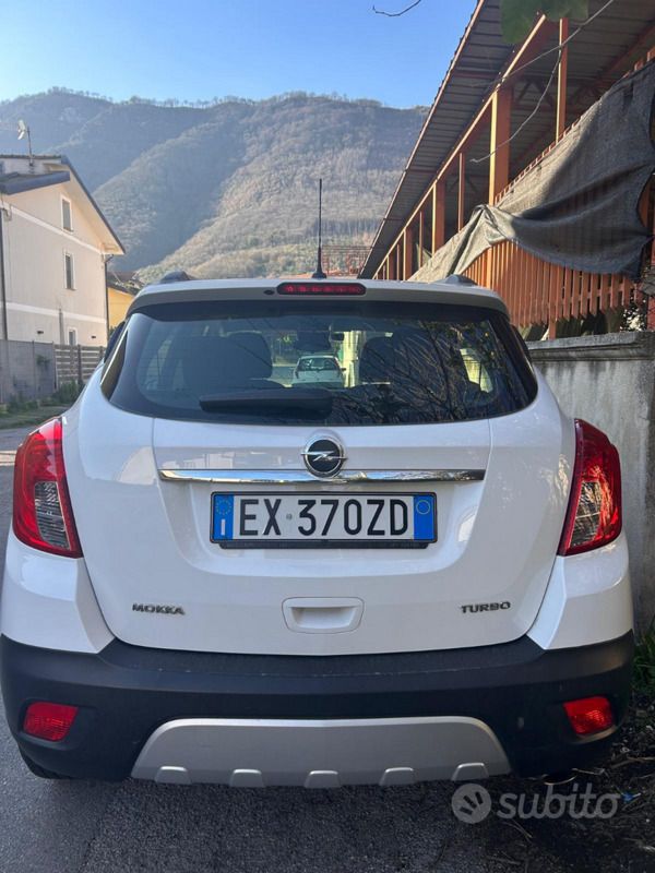 Usata Opel Mokka 140 CV (102 kW) 2014 Bianco SUV
