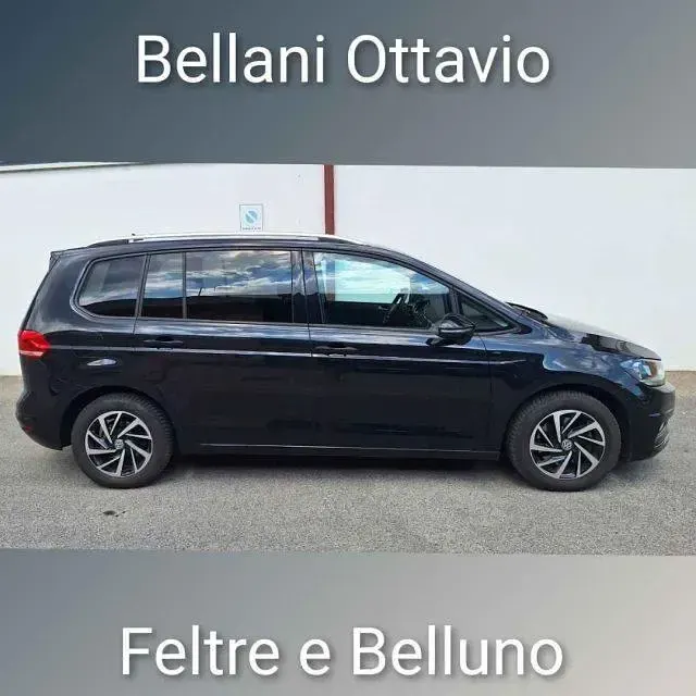 Usata VW Touran Trendline 116 CV (85 kW) 2019 Nero Monovolume