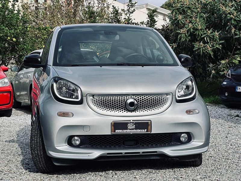 Usata Smart ForTwo Coupé Superpassion 71 CV (52 kW) 2019 Grigio Coupé