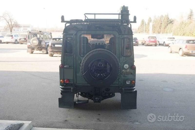 Usata Land Rover Defender S 122 CV (89 kW) 2008 Verde SUV
