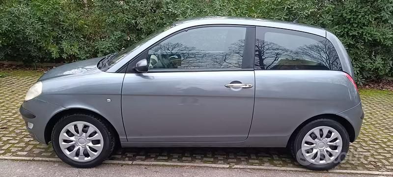 Usata Lancia Ypsilon 69 CV (50 kW) 2007 Utilitaria