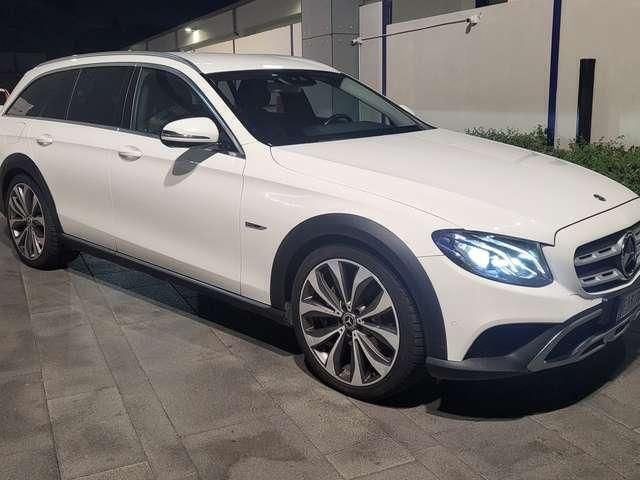 Usata Mercedes E220 All-Terrain AMG line 194 CV (142 kW) 2017 Bianco Station wagon