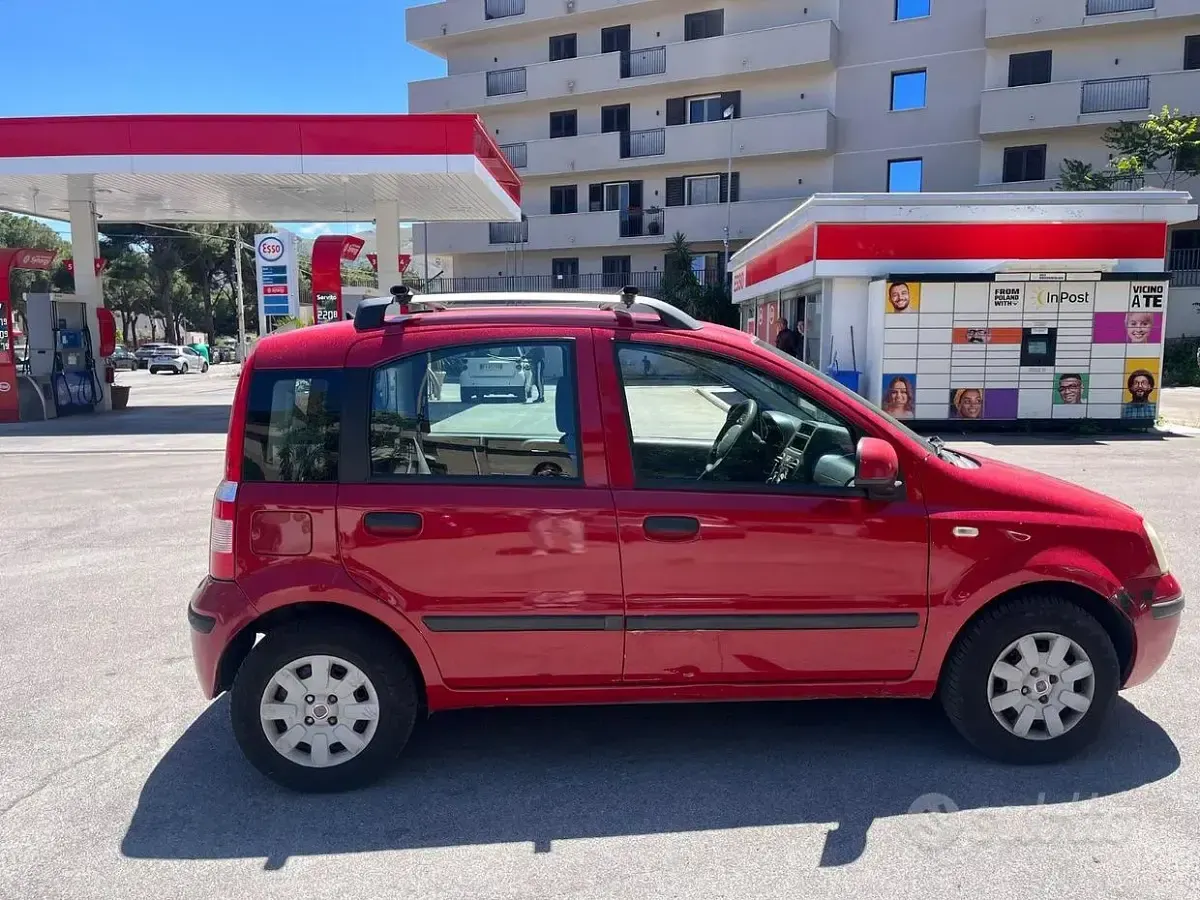 Usata Fiat Panda 69 CV (50 kW) 2010 Rosso Utilitaria