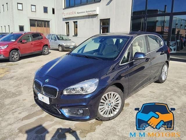 Usata BMW 225 Active Tourer iPerformance 136 CV (100 kW) 2017 Blu Monovolume