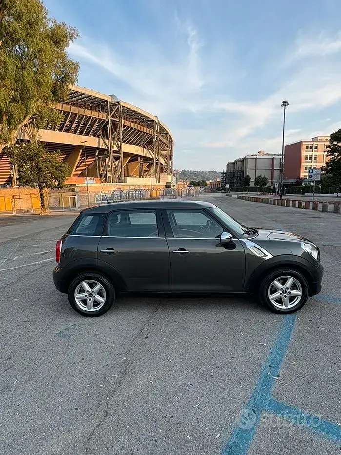 Usata Mini Countryman 90 CV (66 kW) 2013 Grigio SUV