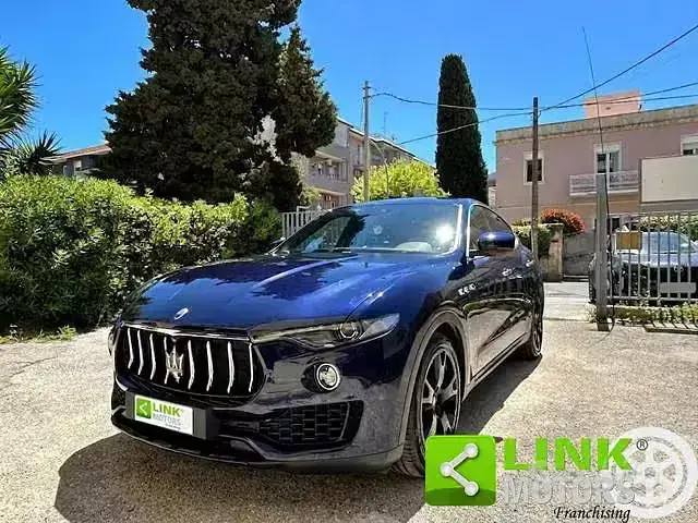 Usata Maserati Levante 275 CV (202 kW) 2018 Bluazzurro SUV