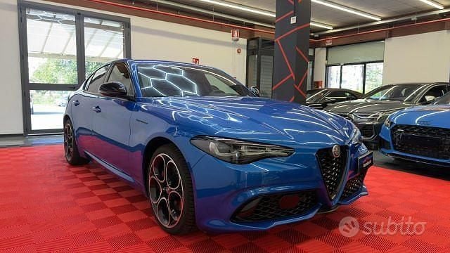Usata Alfa Romeo Giulia Competizione 211 CV (155 kW) 2023 Blu Berlina