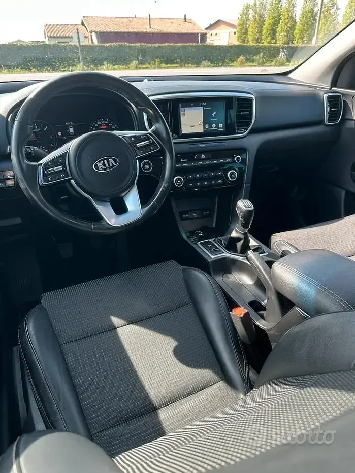Usata Kia Sportage 115 CV (84 kW) 2019 Bianco SUV