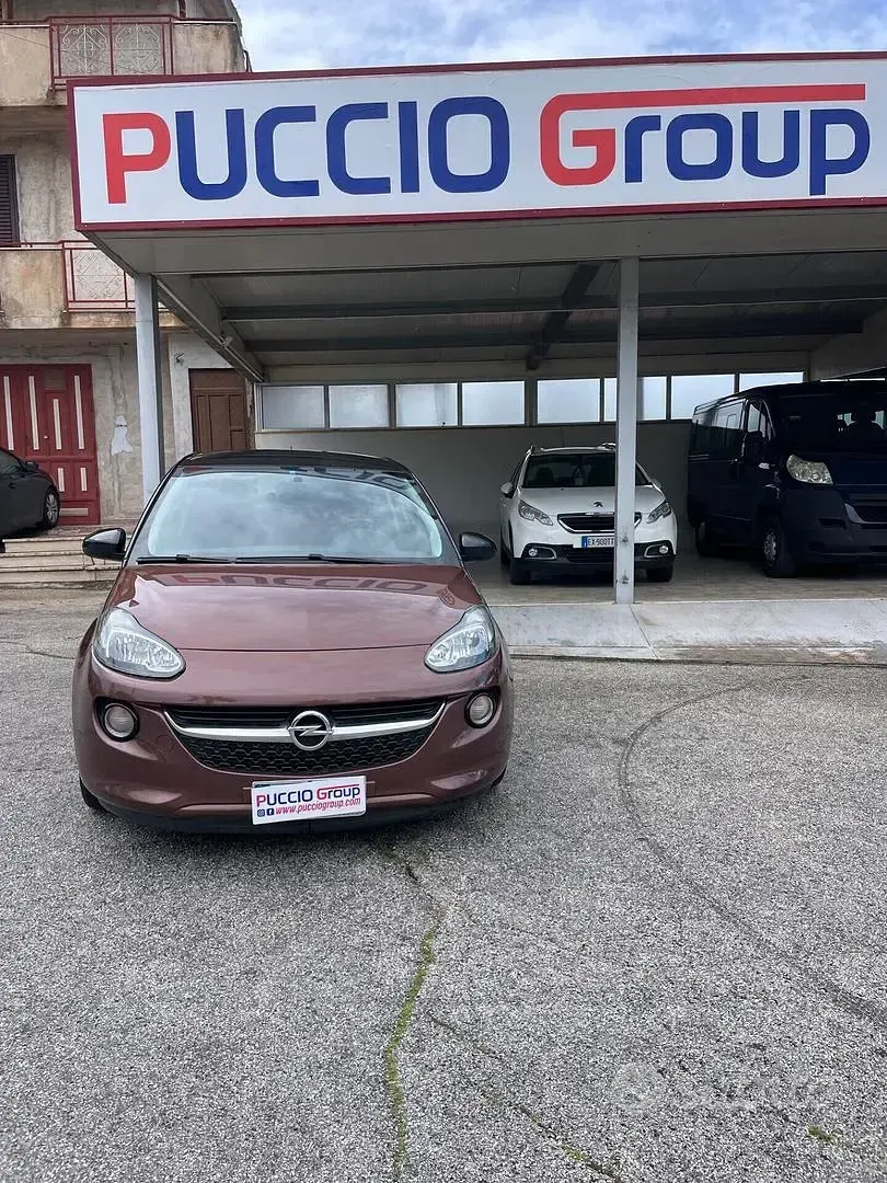 Usata Opel Adam Rocks Rocks 70 CV (51 kW) 2016 Marrone Utilitaria