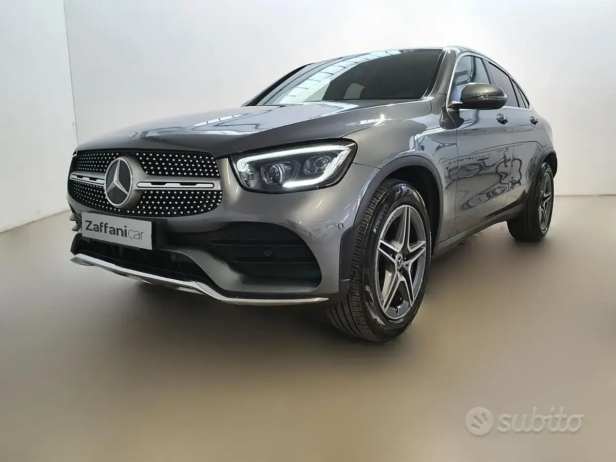 Usata Mercedes GLC300 Premium 245 CV (180 kW) 2020 Nero SUV