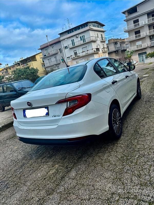 Usata Fiat Tipo 131 CV (96 kW) 2022 Bianco Berlina