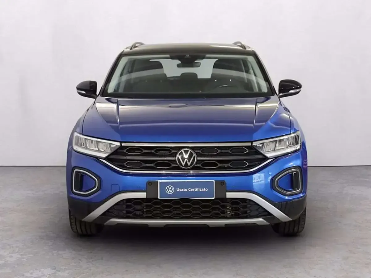 Usata VW T-Roc Life 116 CV (85 kW) 2022 Ravenna blue metallizzato deep SUV