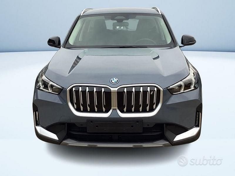 Nuova BMW iX1 230 kW (313 CV) 2025 Grigio SUV