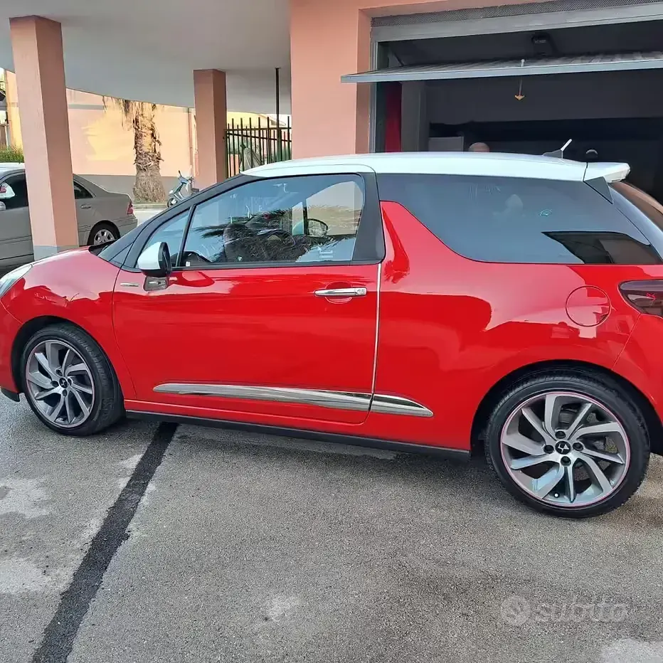 Usata DS Automobiles DS3 131 CV (96 kW) 2016 Rosso Utilitaria