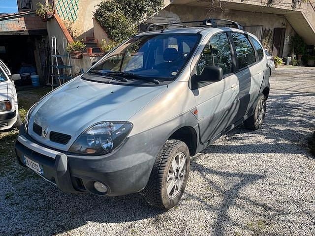 Usata Renault Scénic Sportway 102 CV (75 kW) 2002 Monovolume