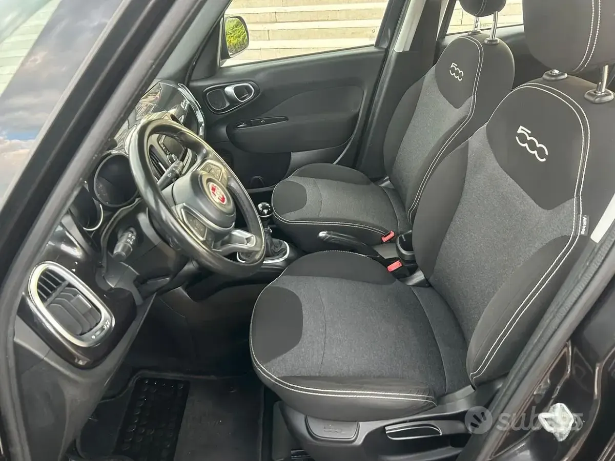 Usado Fiat 500L Pop Star 95 CV (69 kW) 2017 Negro Monovolumen