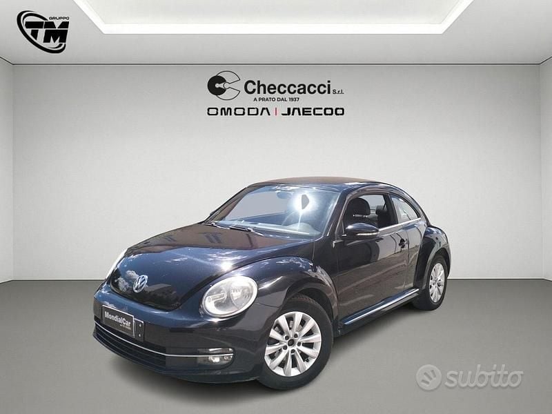 Usata VW Beetle Design 110 CV (80 kW) 2012 Nero Utilitaria
