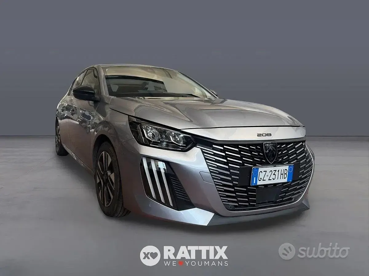 Usata Peugeot 208 Allure 101 CV (74 kW) 2025 Utilitaria