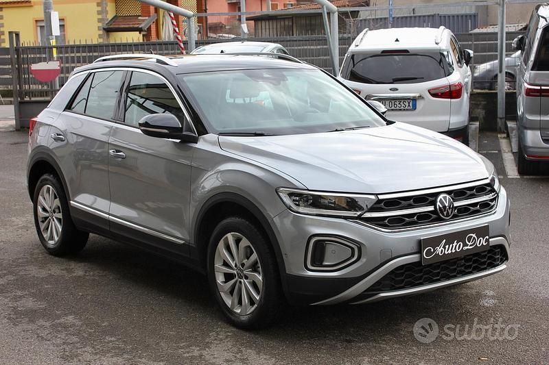 Usata VW T-Roc Style 116 CV (85 kW) 2025 Grigio SUV
