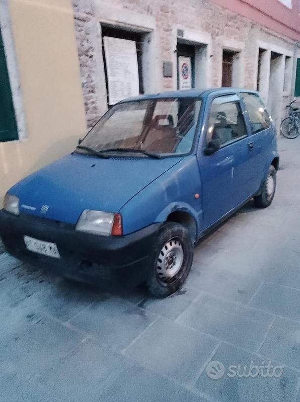 Second-hand Fiat Cinquecento 1996 Albastru Hatchback