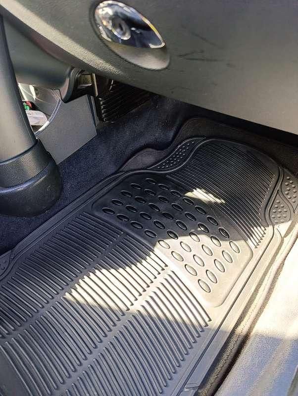 Usata Mini One D 75 CV (55 kW) 2005 Rosso Utilitaria