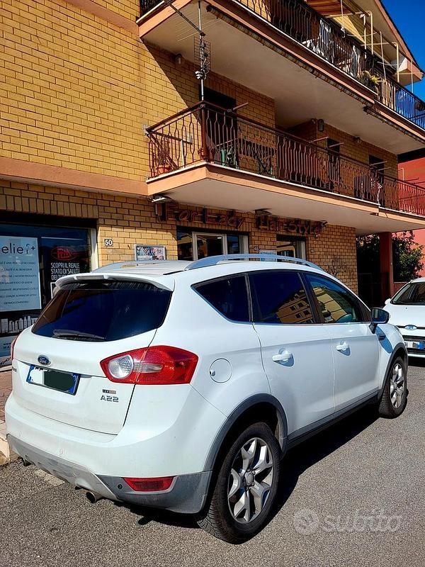 Usata Ford Kuga 140 CV (102 kW) 2010 Bianco SUV