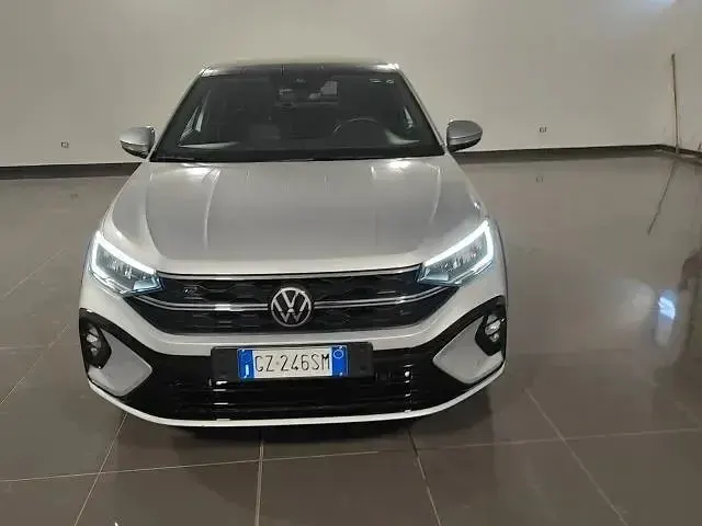 Usata VW Taigo R-line 115 CV (84 kW) 2025 Argento SUV
